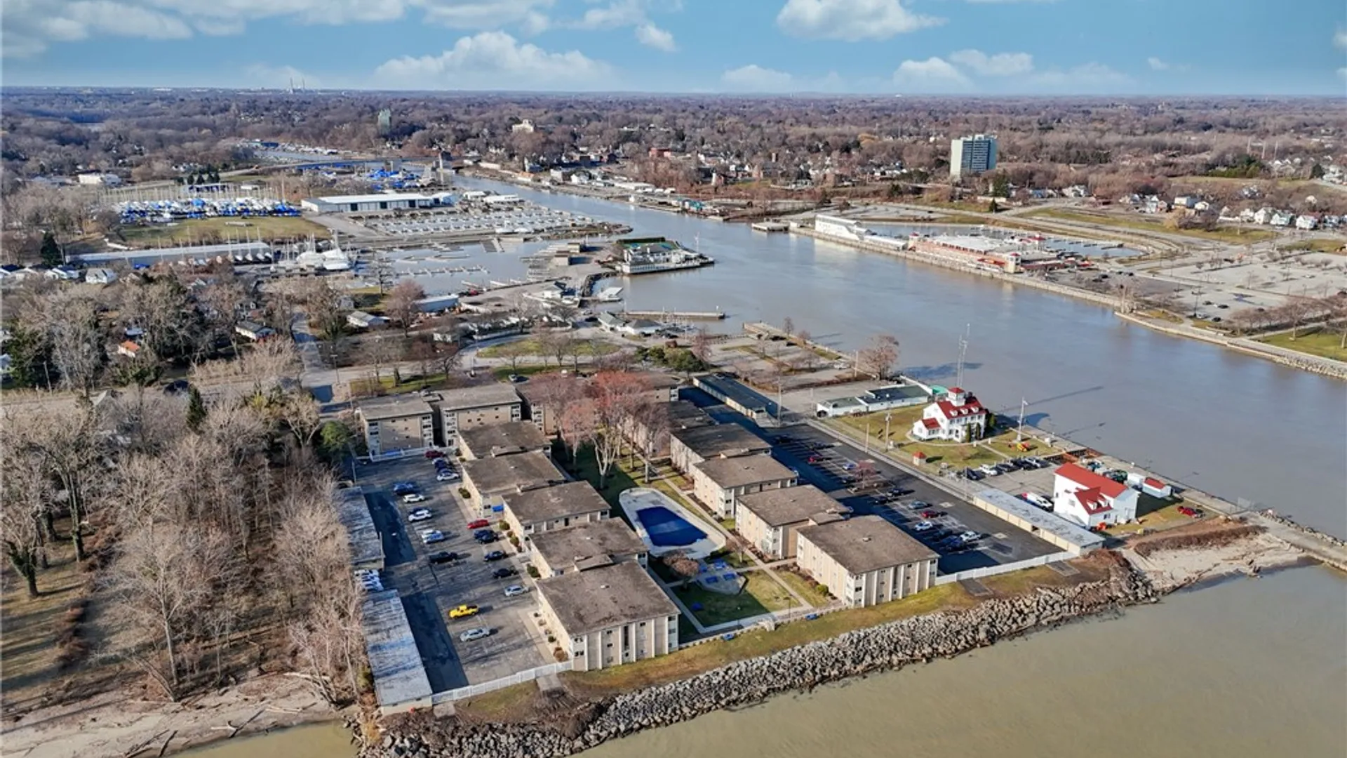 Property at 1011 Westage At The Harbor, Irondequoit, NY 14617 46