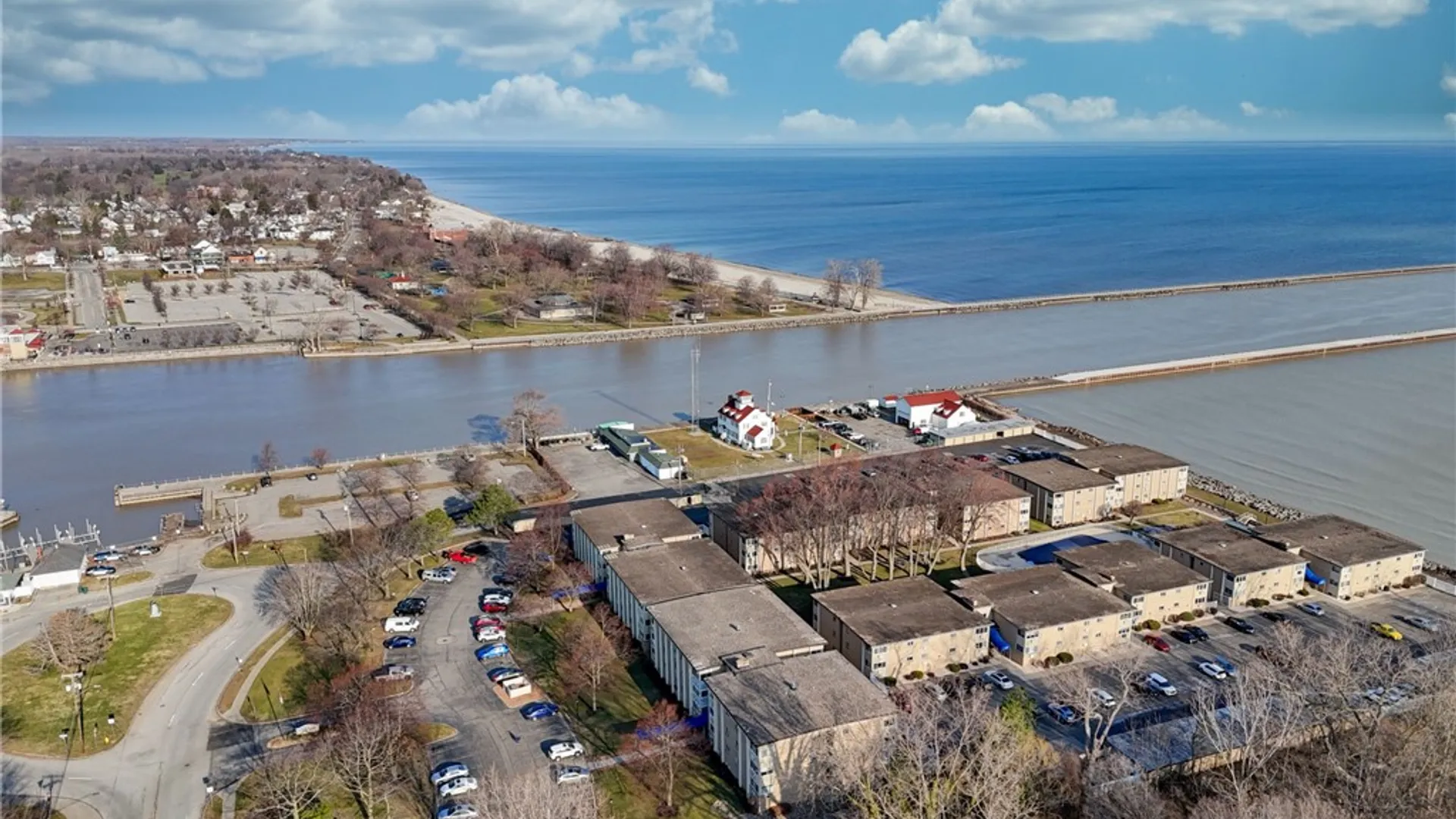 Property at 1011 Westage At The Harbor, Irondequoit, NY 14617 49