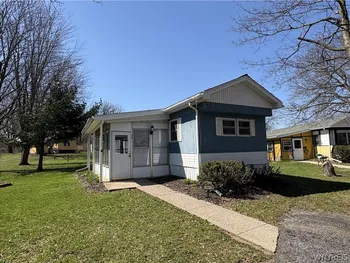 Property at 19 Lakewood Village, Shelby, NY 14103