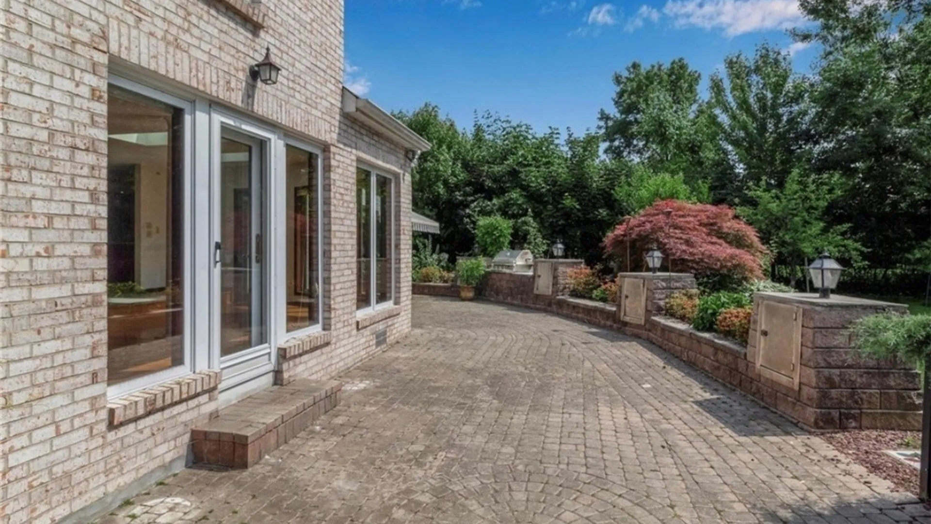 Property at 393 Dan Troy Drive, Amherst, NY 14221 31