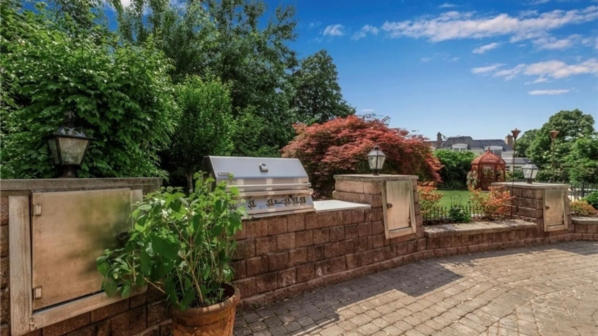 Property at 393 Dan Troy Drive, Amherst, NY 14221 32