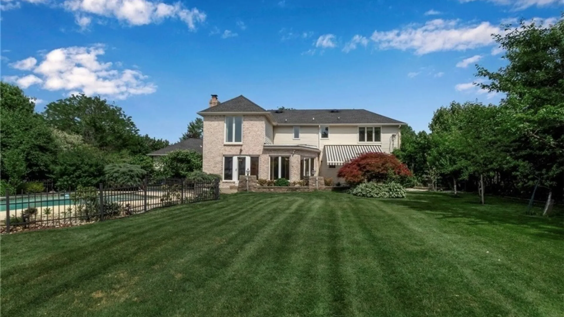 Property at 393 Dan Troy Drive, Amherst, NY 14221 33