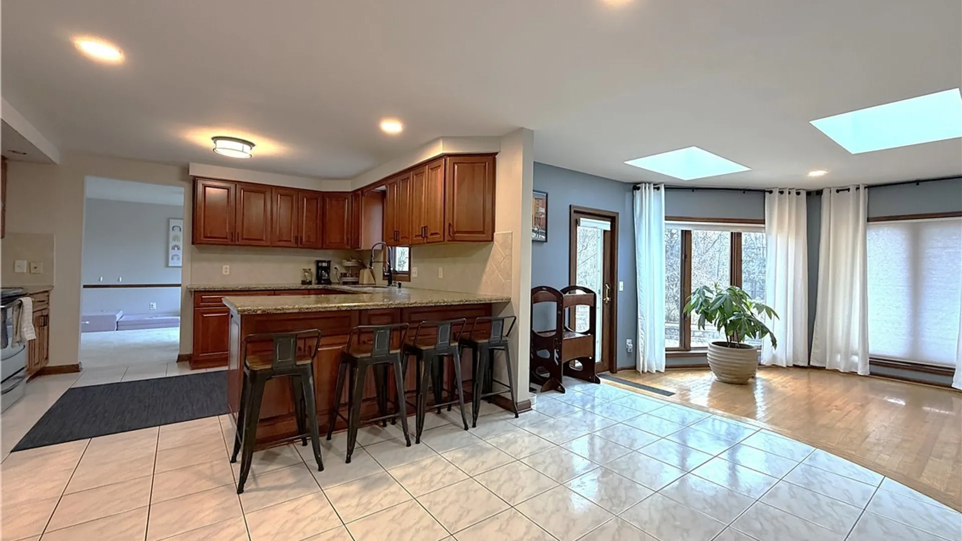 Property at 393 Dan Troy Drive, Amherst, NY 14221 7