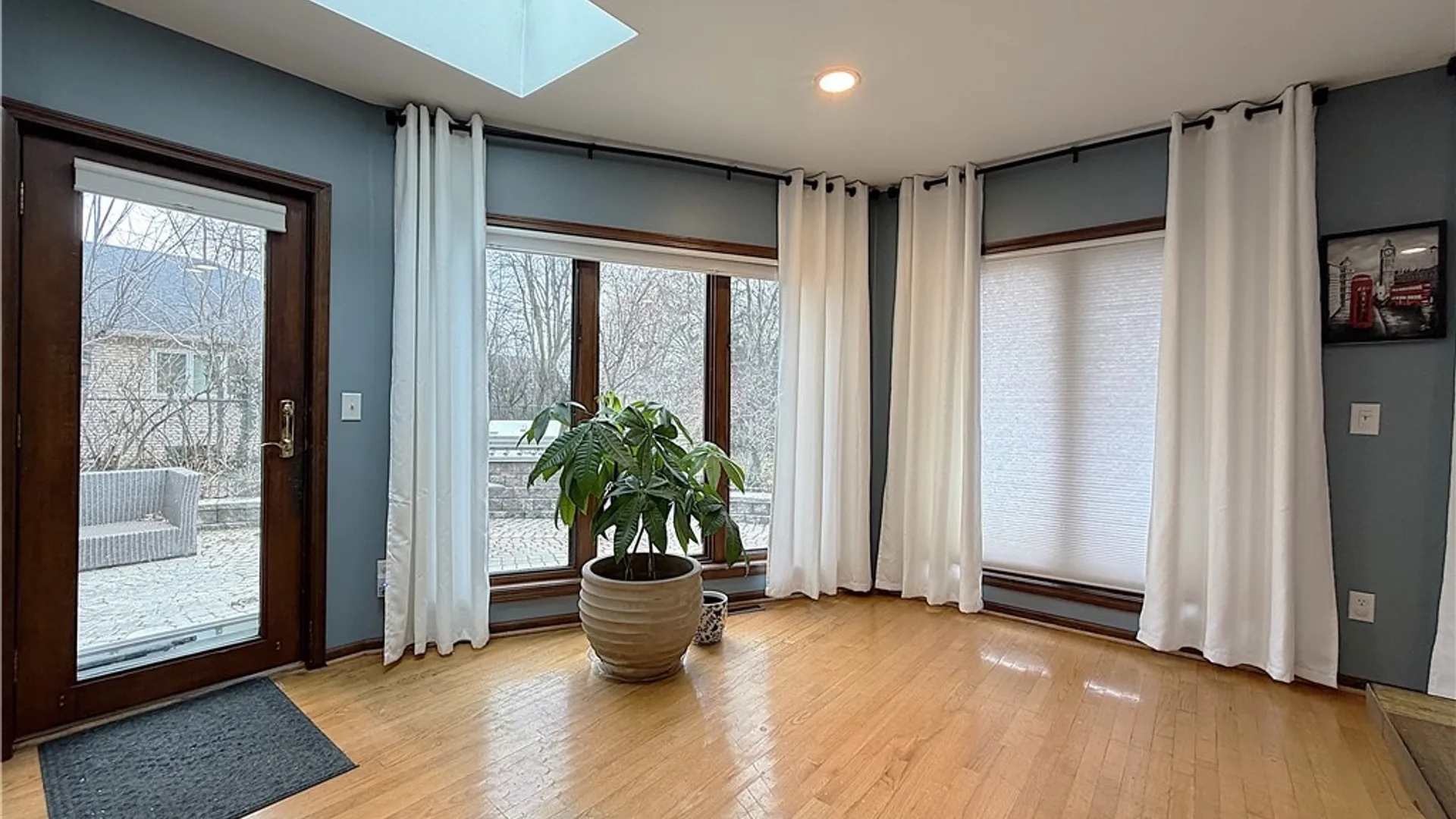 Property at 393 Dan Troy Drive, Amherst, NY 14221 8