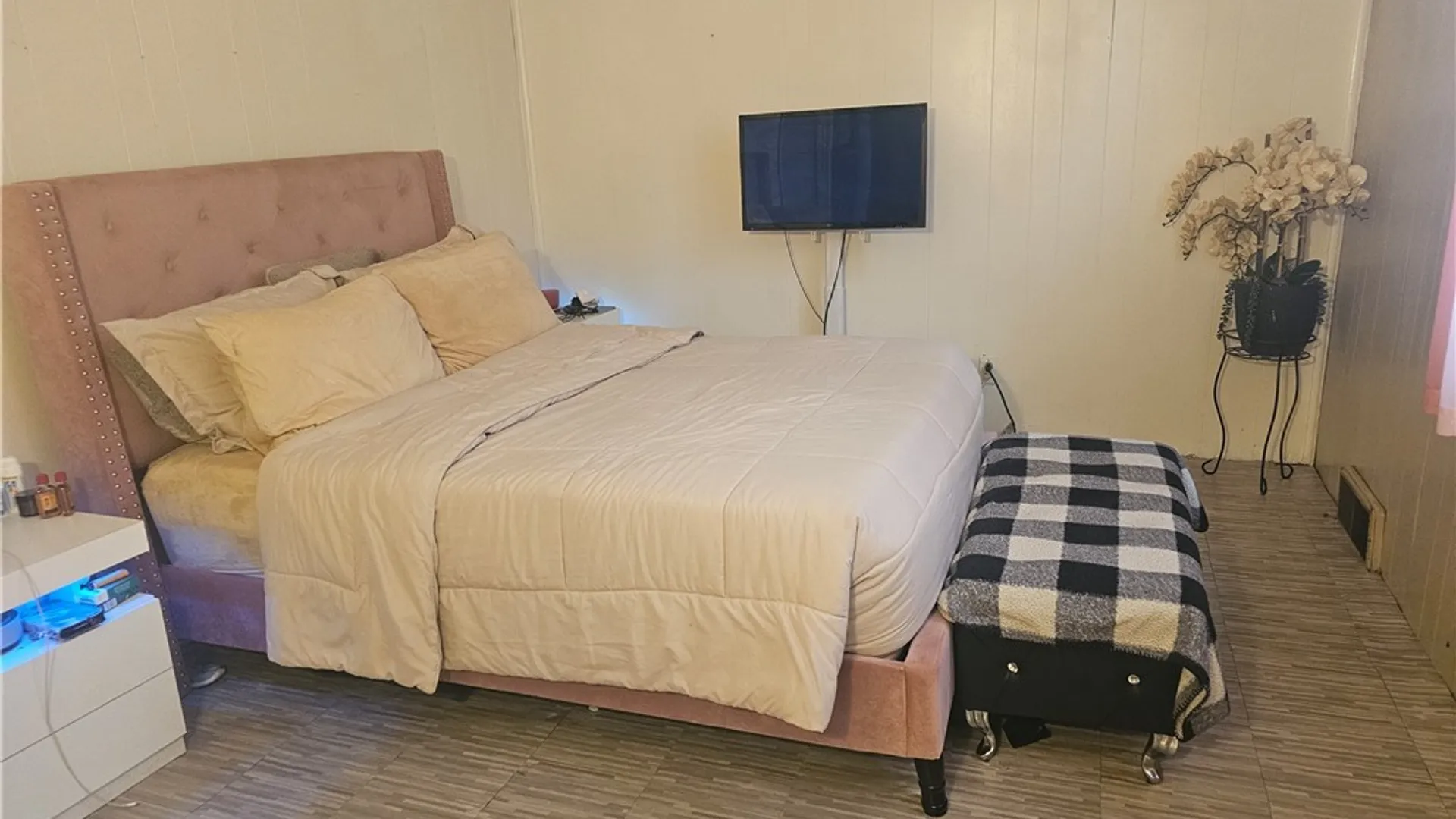 Property at 209 Ferry, Buffalo, NY 14213 9