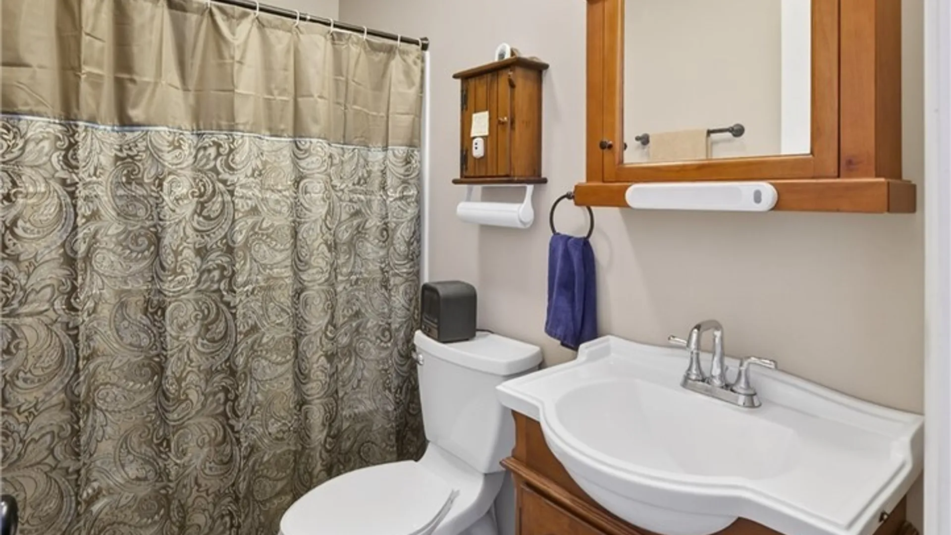 Property at 7113 Lakeshore Rd, Cicero, NY 13039 20