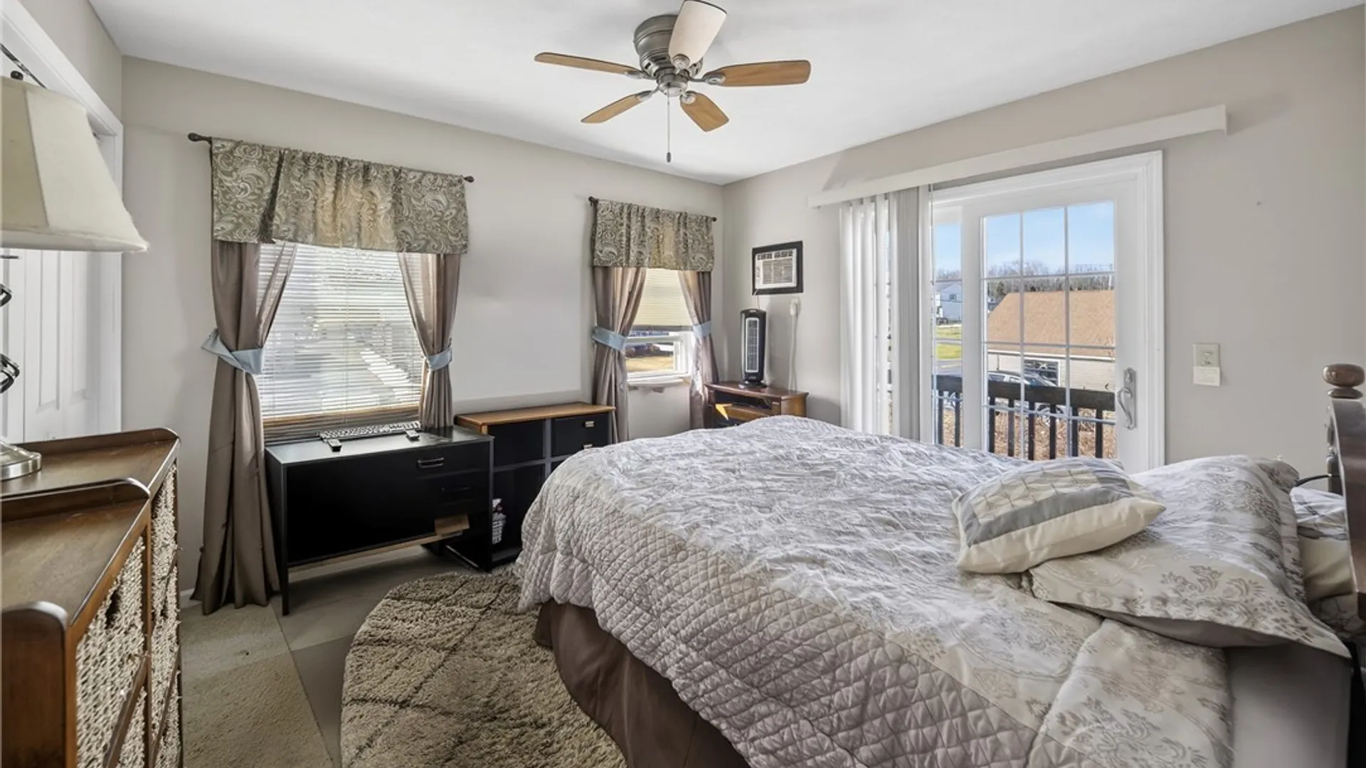 Property at 7113 Lakeshore Rd, Cicero, NY 13039 22