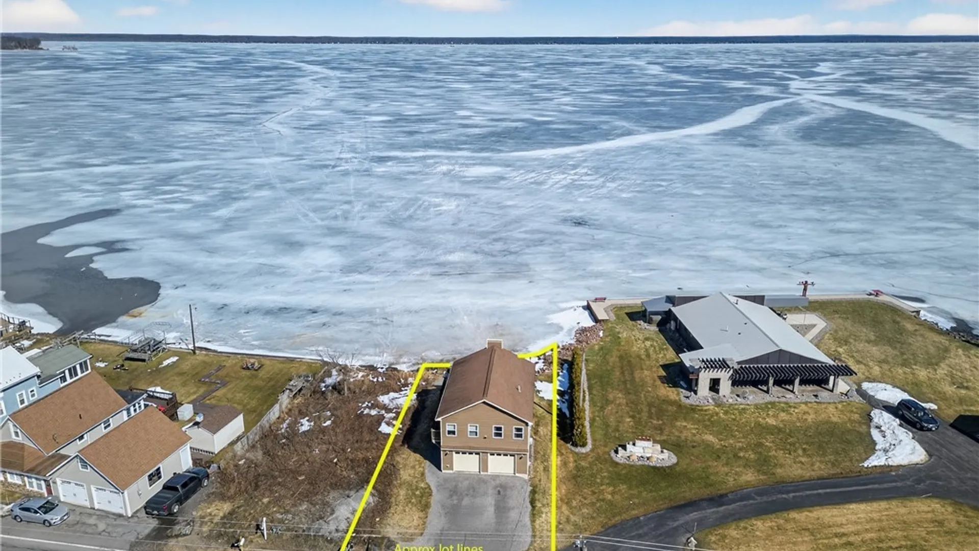 Property at 7113 Lakeshore Rd, Cicero, NY 13039 4