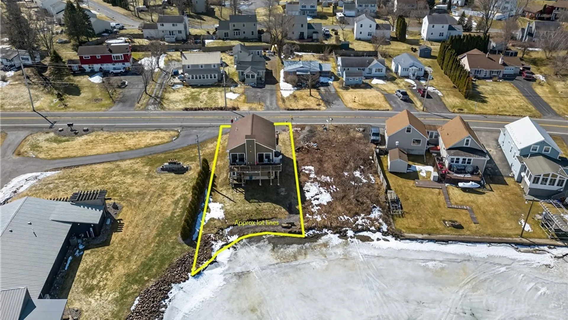 Property at 7113 Lakeshore Rd, Cicero, NY 13039 5