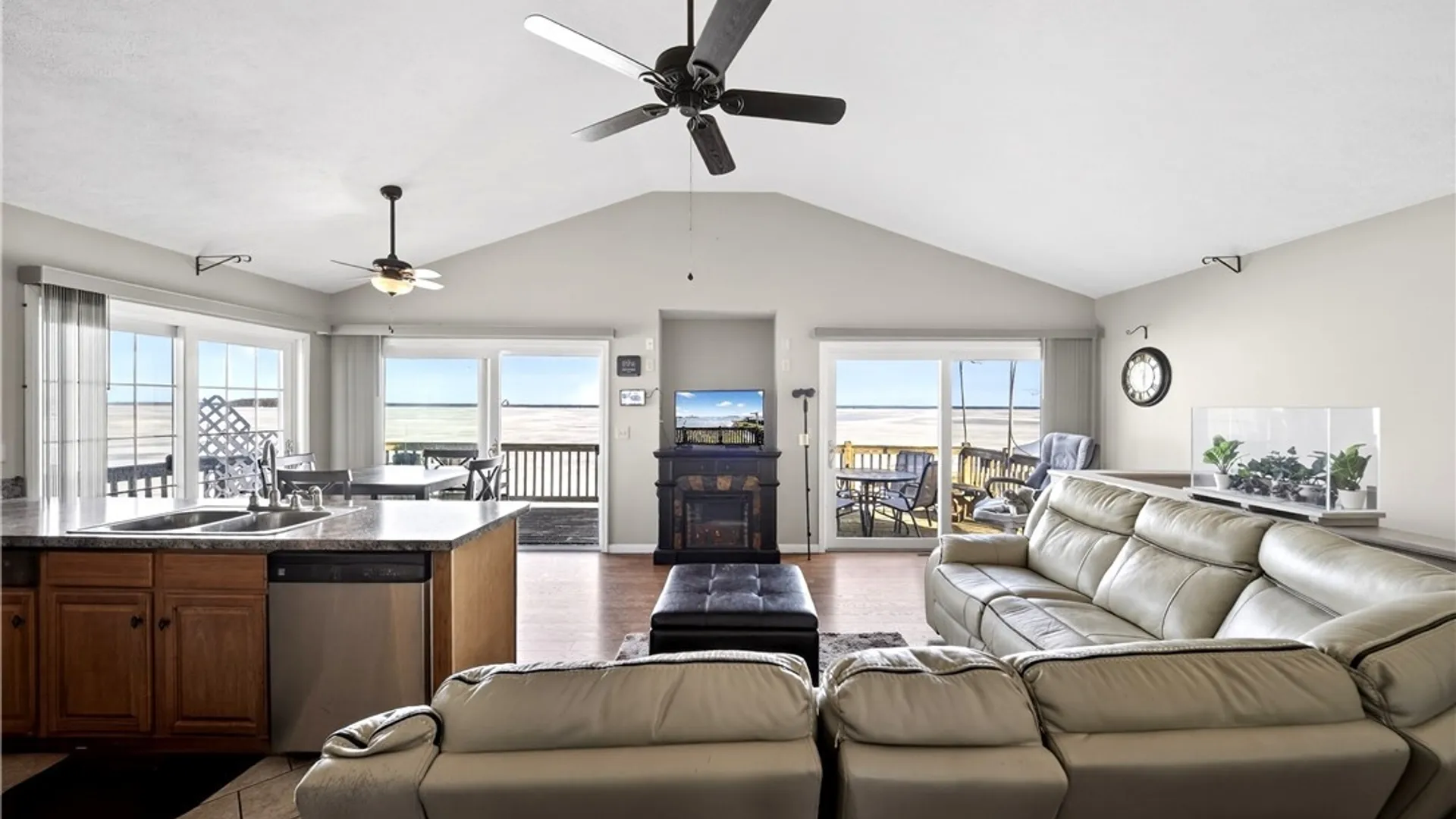 Property at 7113 Lakeshore Rd, Cicero, NY 13039 8