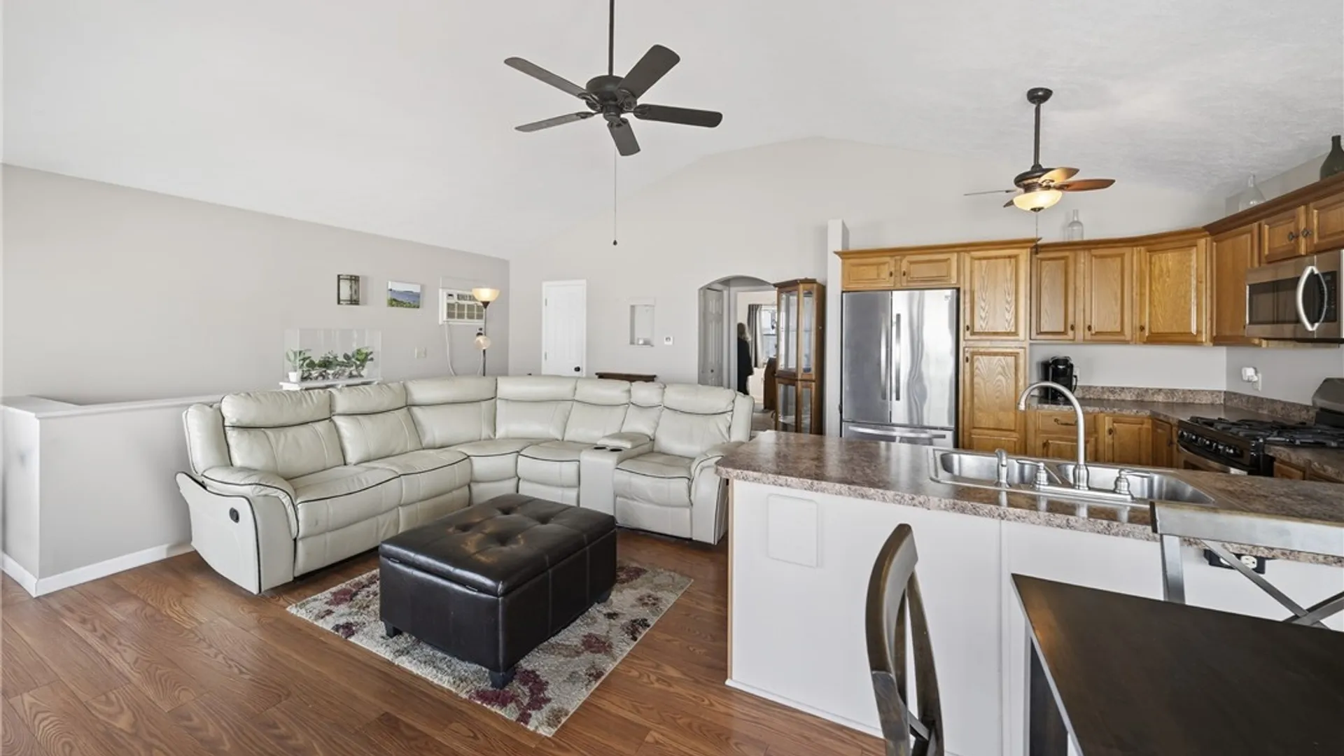 Property at 7113 Lakeshore Rd, Cicero, NY 13039 9