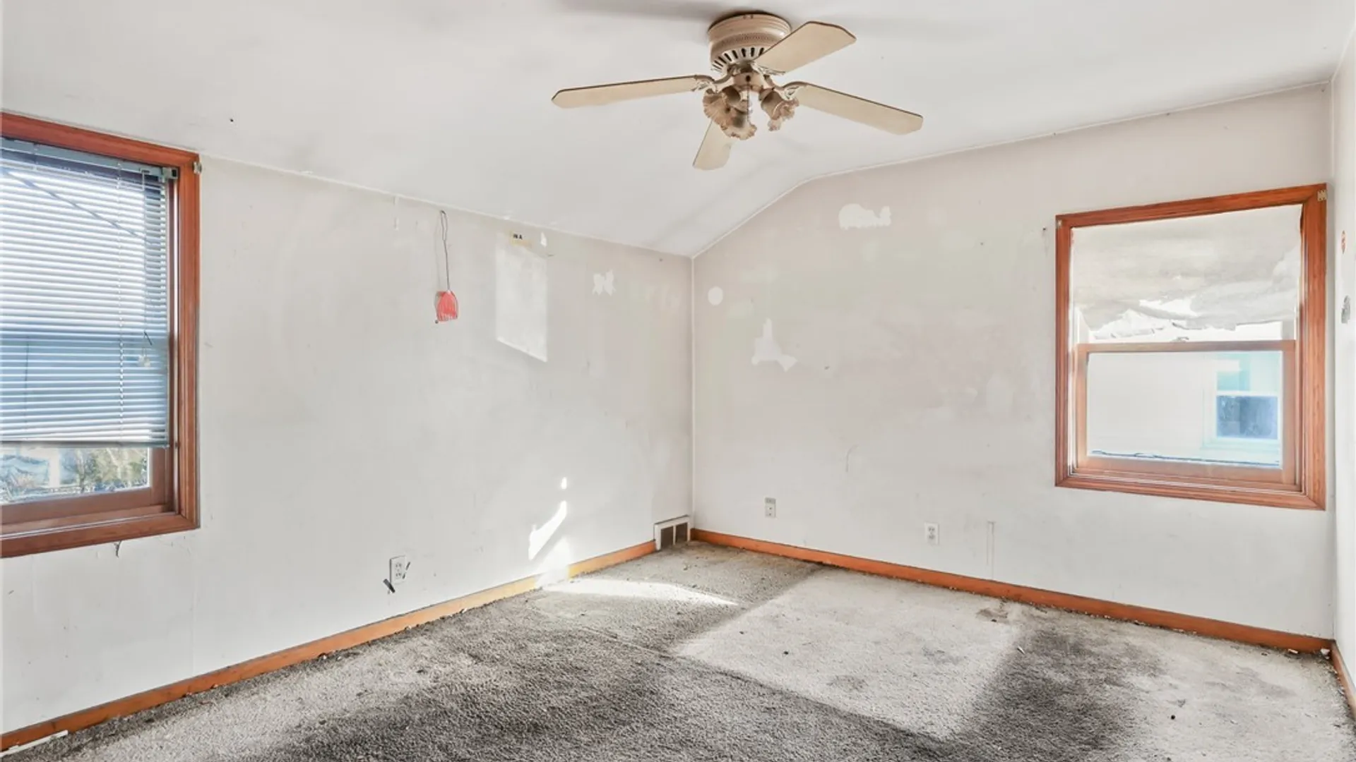 Property at 105 Patricia Drive, Tonawanda, NY 14150 11