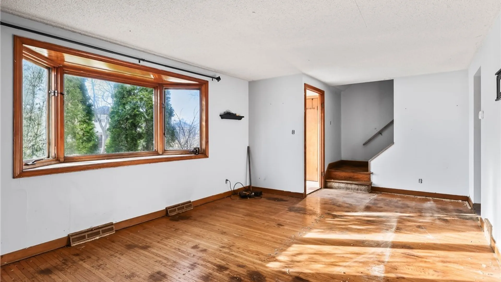 Property at 105 Patricia Drive, Tonawanda, NY 14150 4