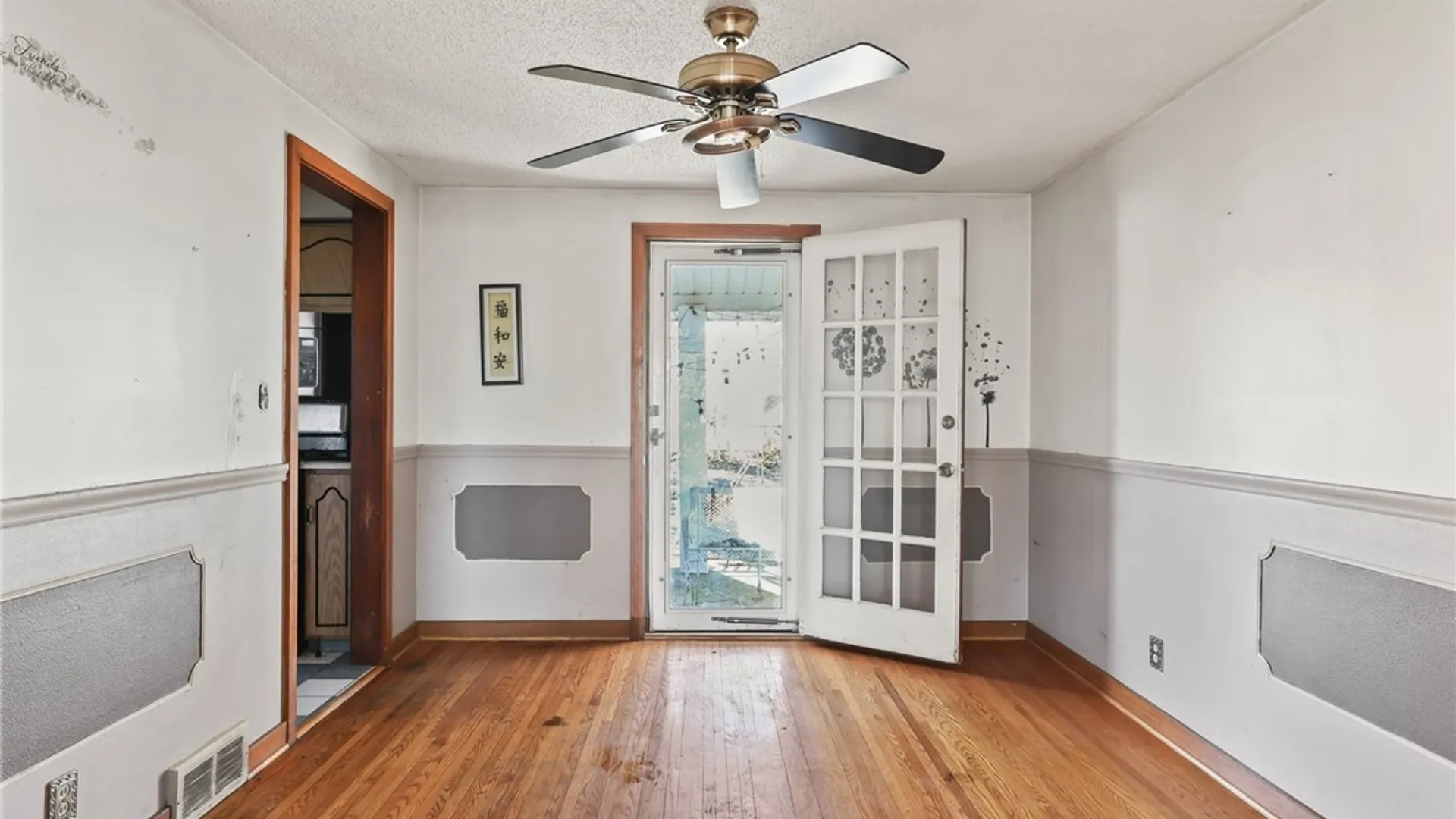 Property at 105 Patricia Drive, Tonawanda, NY 14150 5