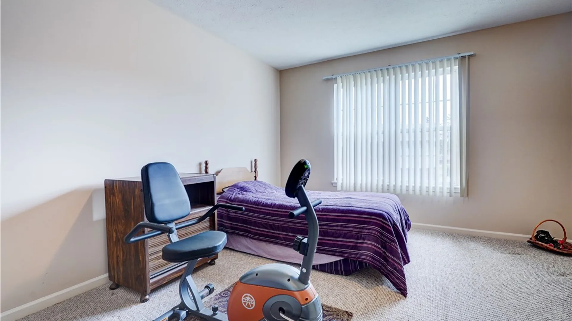 Property at 155 Vin Gate Drive, Greece, NY 14616 13