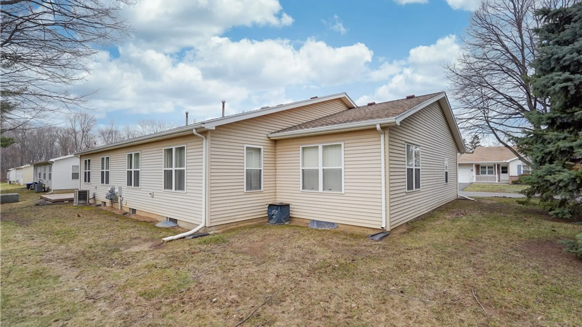 Property at 155 Vin Gate Drive, Greece, NY 14616 16