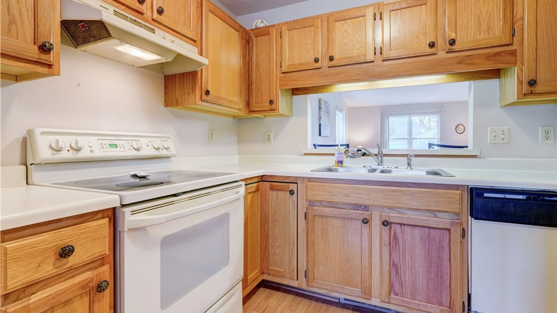 Property at 155 Vin Gate Drive, Greece, NY 14616 3