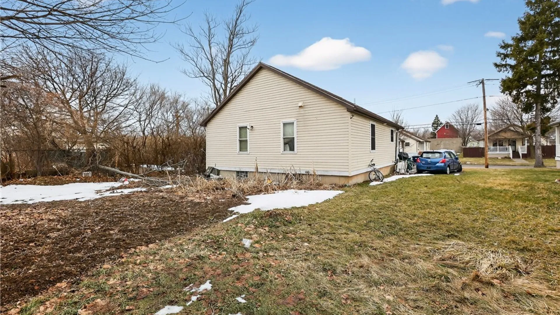 Property at 23 Guilford Street, Buffalo, NY 14212 3