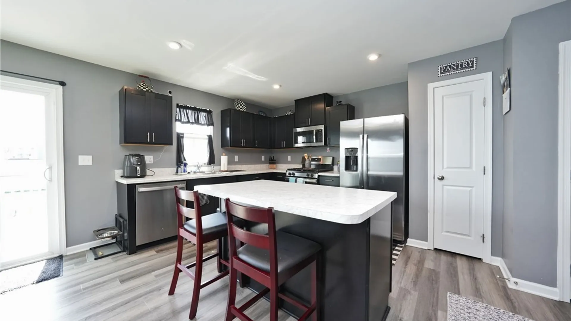 Property at 117 South Drive, West Seneca, NY 14218 10