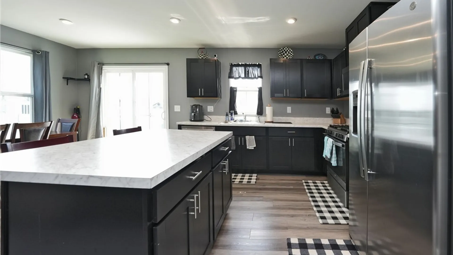 Property at 117 South Drive, West Seneca, NY 14218 15