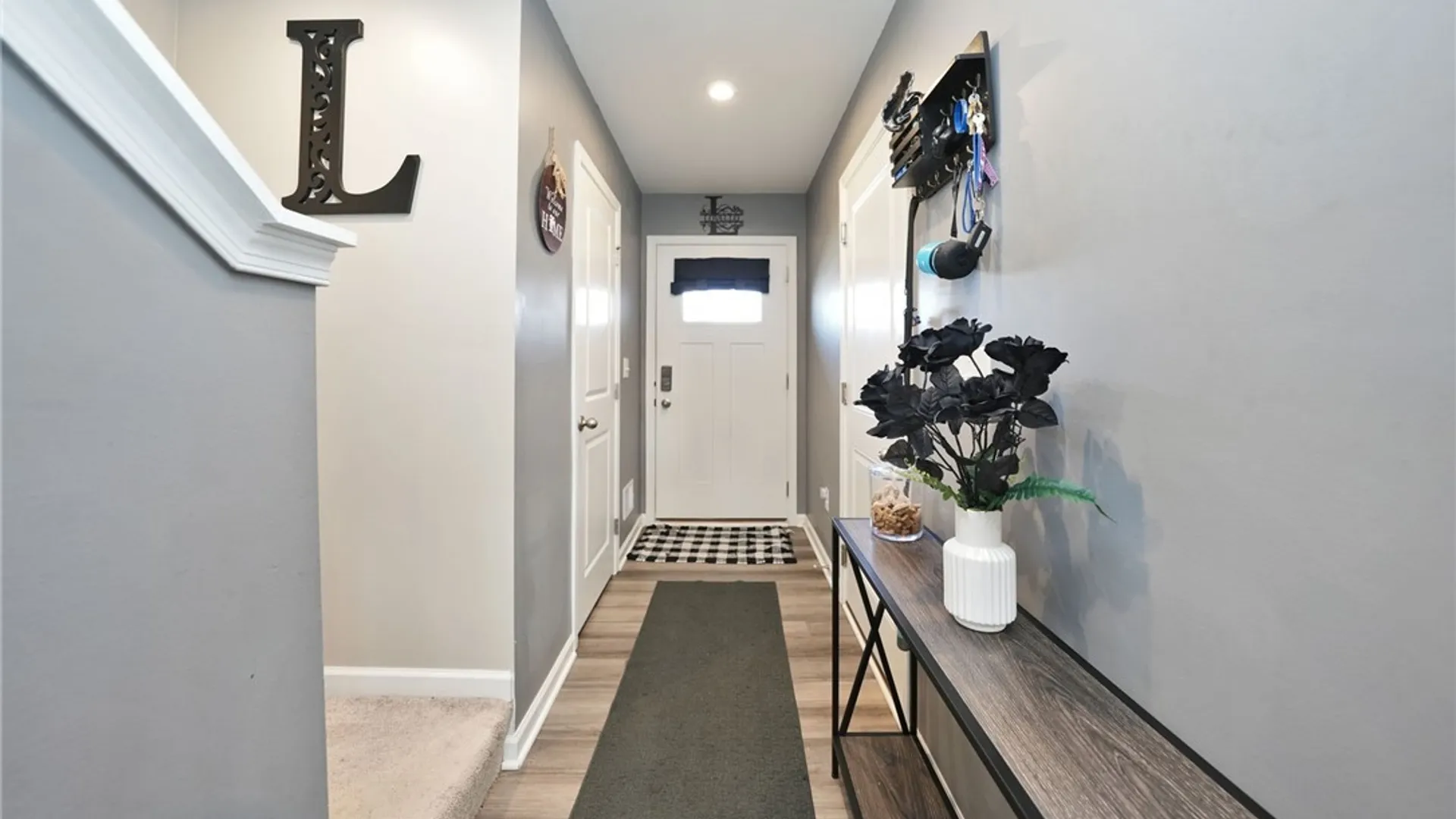 Property at 117 South Drive, West Seneca, NY 14218 4