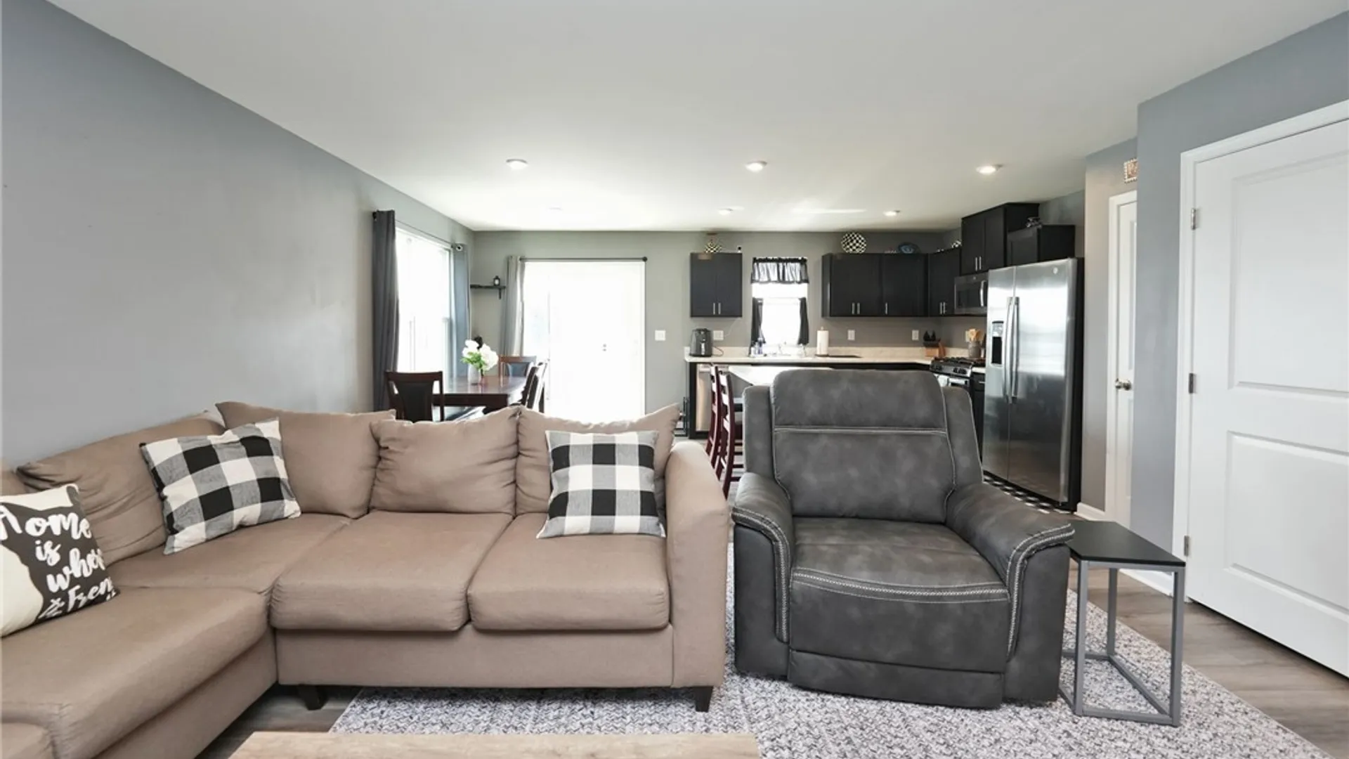 Property at 117 South Drive, West Seneca, NY 14218 8
