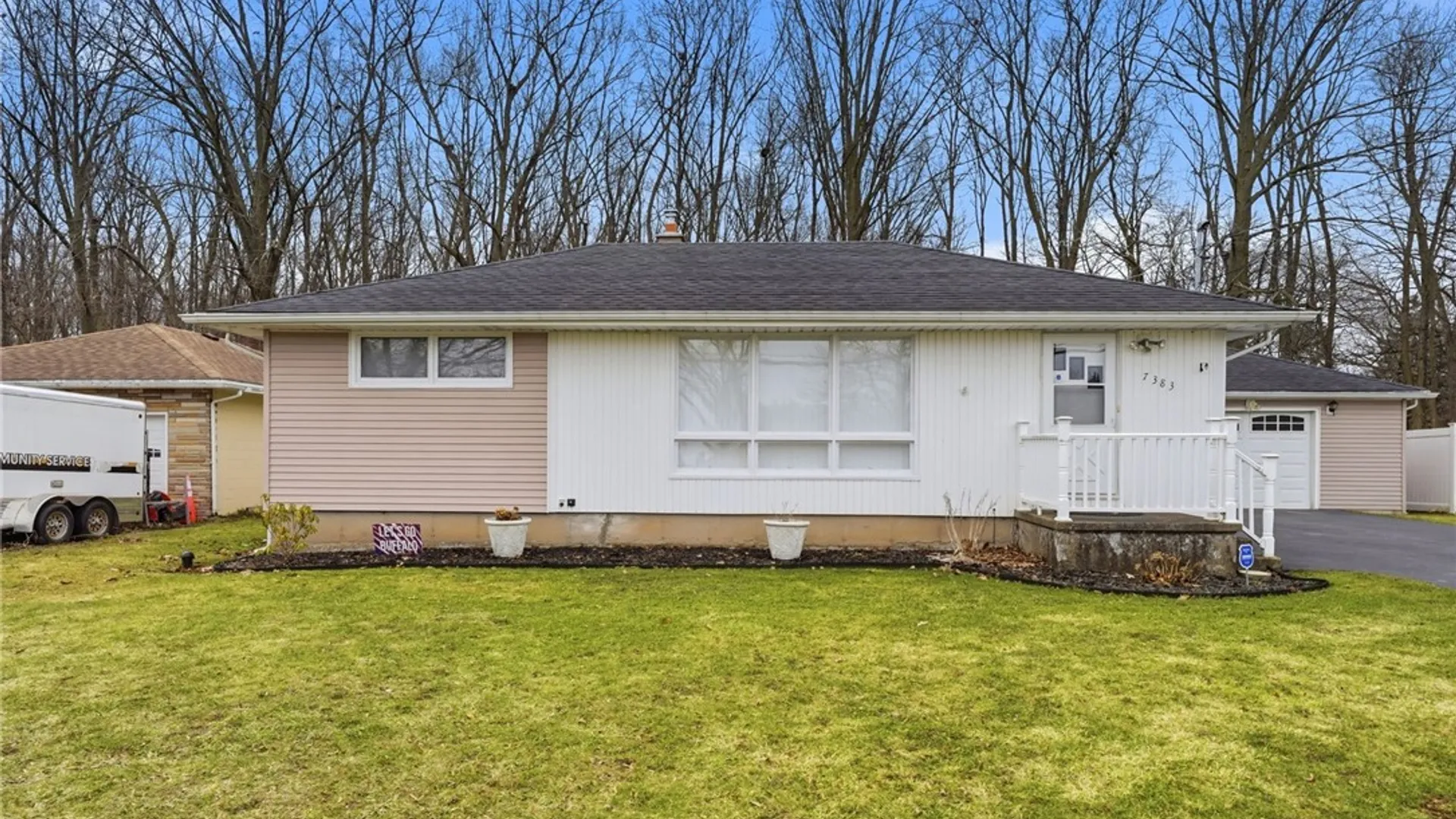 Property at 7383 Saint Joseph Road, Niagara, NY 14304 2