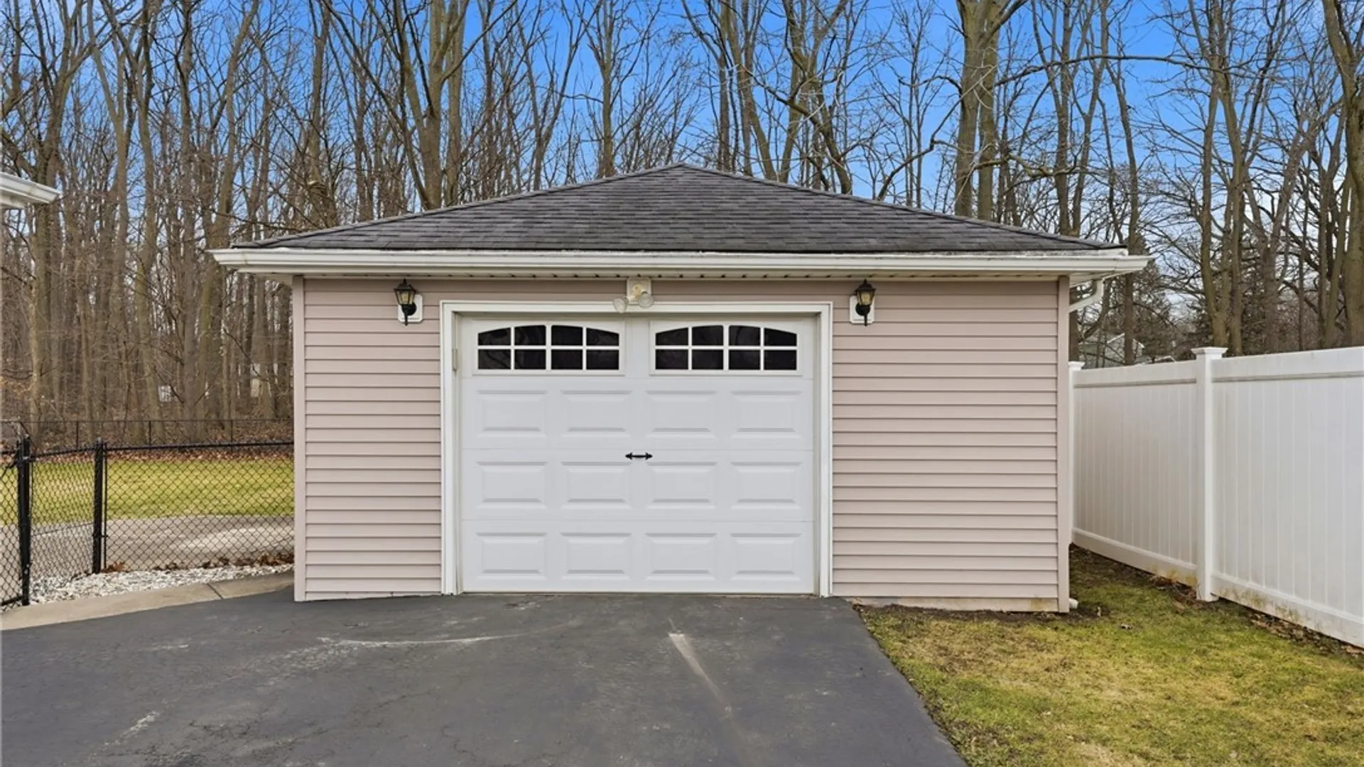Property at 7383 Saint Joseph Road, Niagara, NY 14304 34