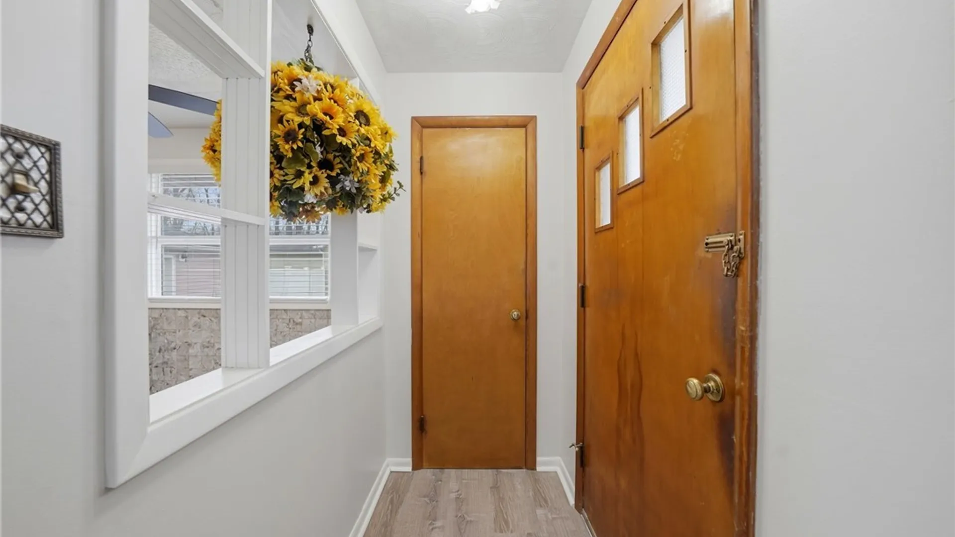 Property at 7383 Saint Joseph Road, Niagara, NY 14304 5