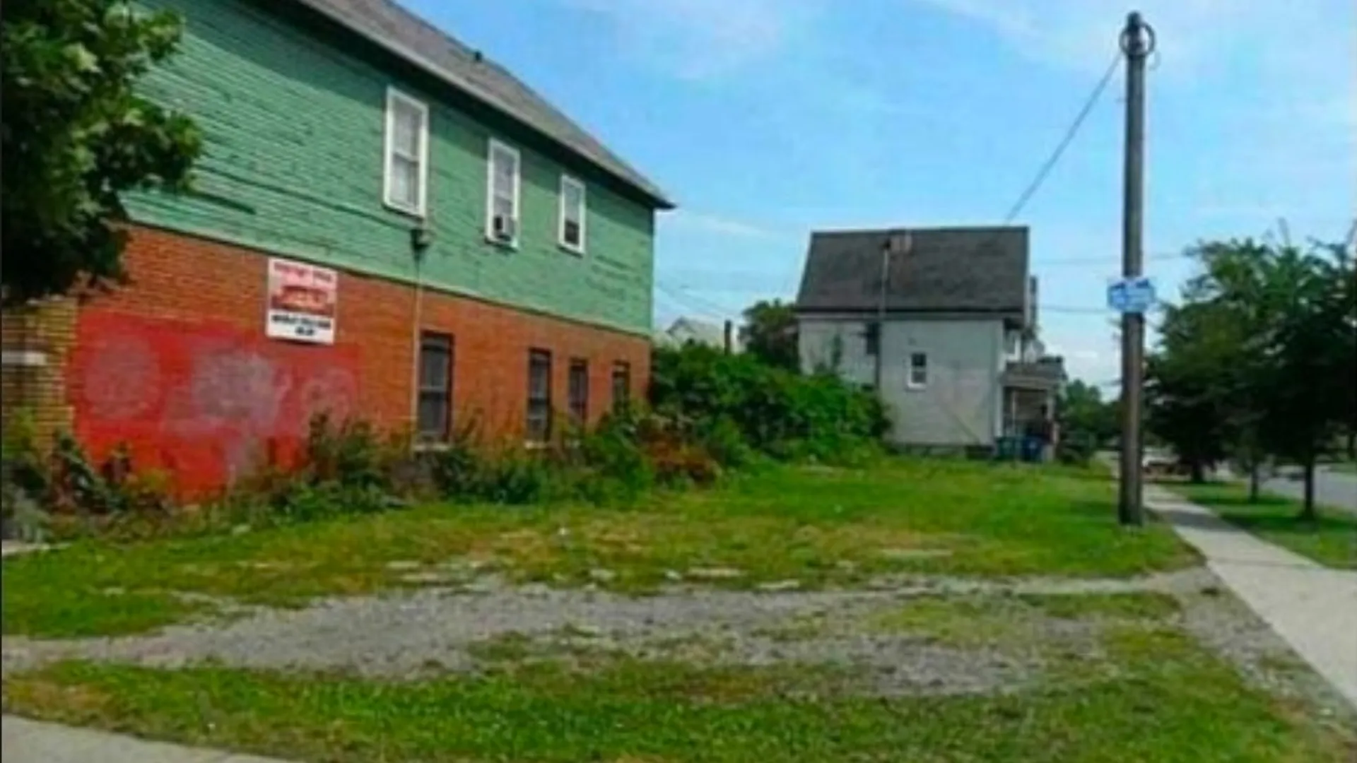 Property at 899 Niagara Street, Buffalo, NY 14213 2