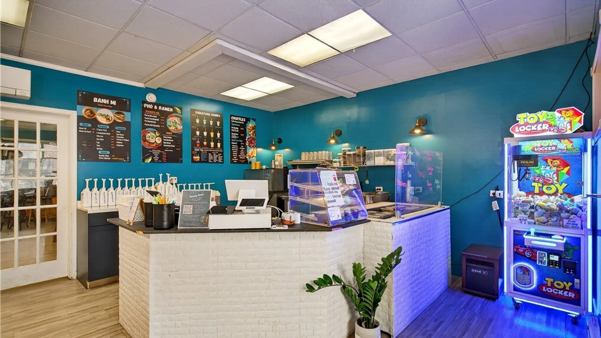 Property at 5476 Broadway Street, Lancaster, NY 14086 17