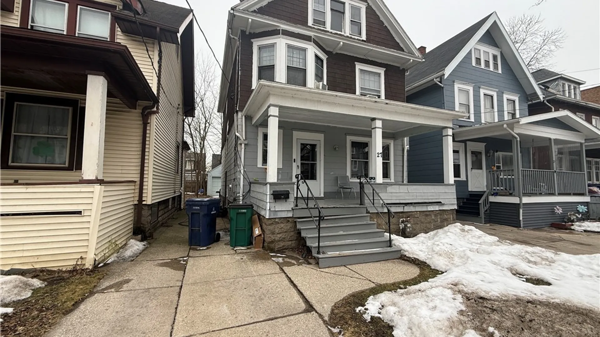 Property at 27 Albert Avenue, Buffalo, NY 14207 3