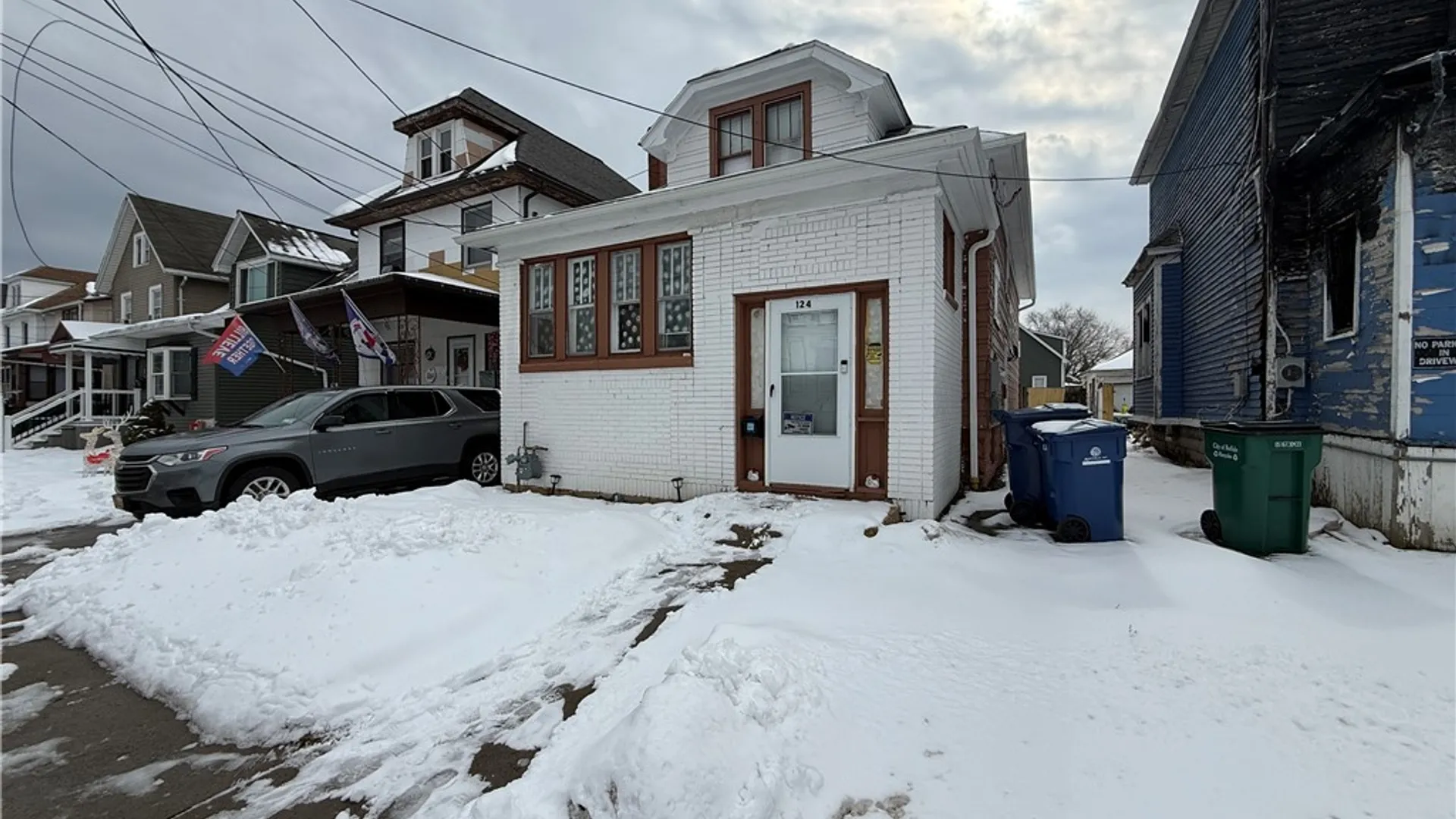 Property at 124 Newfield Street, Buffalo, NY 14207 2
