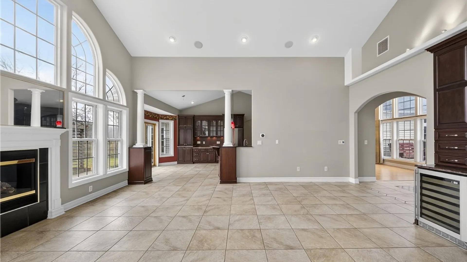 Property at 305 Lafayette Road, Syracuse, NY 13205 13