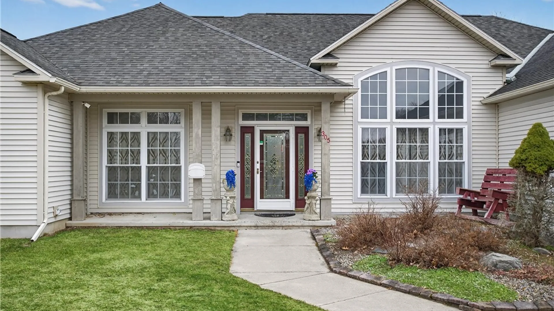 Property at 305 Lafayette Road, Syracuse, NY 13205 4