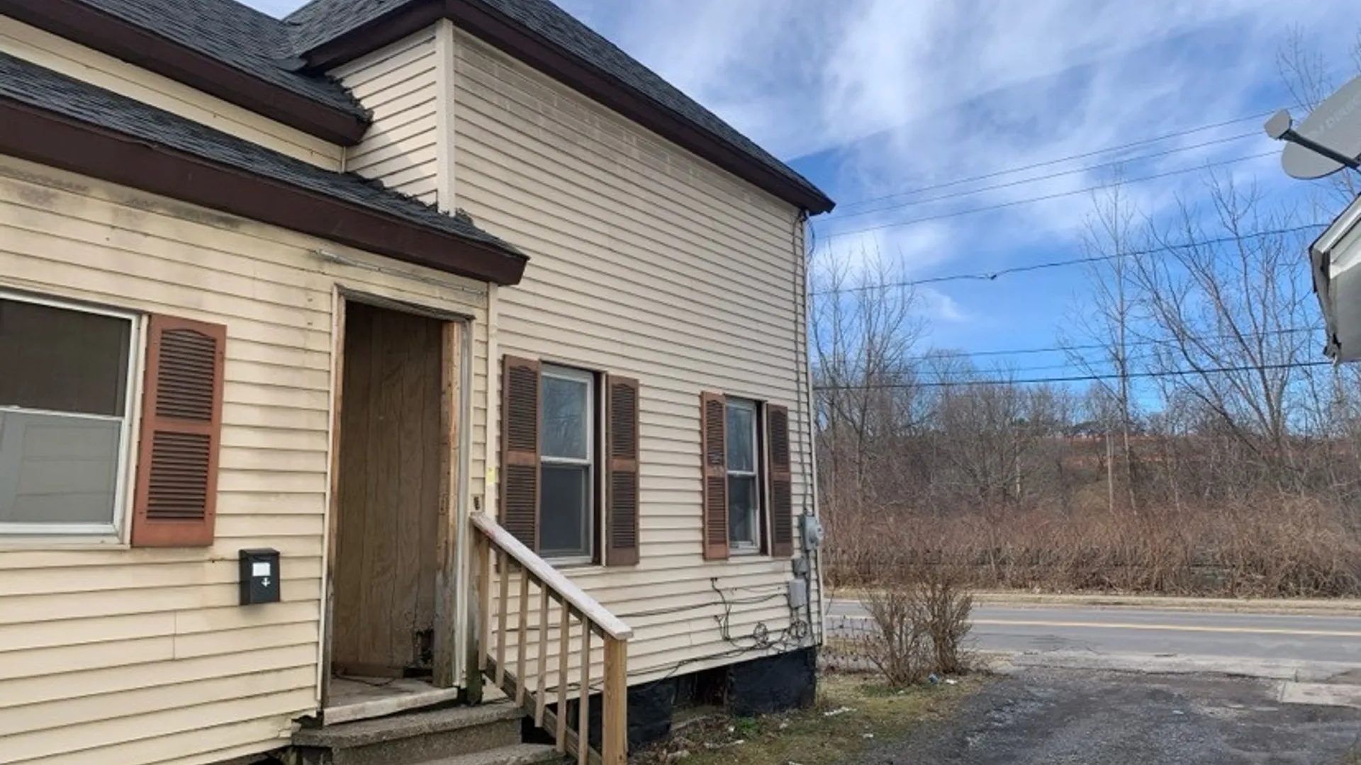 Property at 219 Grand Avenue, Syracuse, NY 13204 2