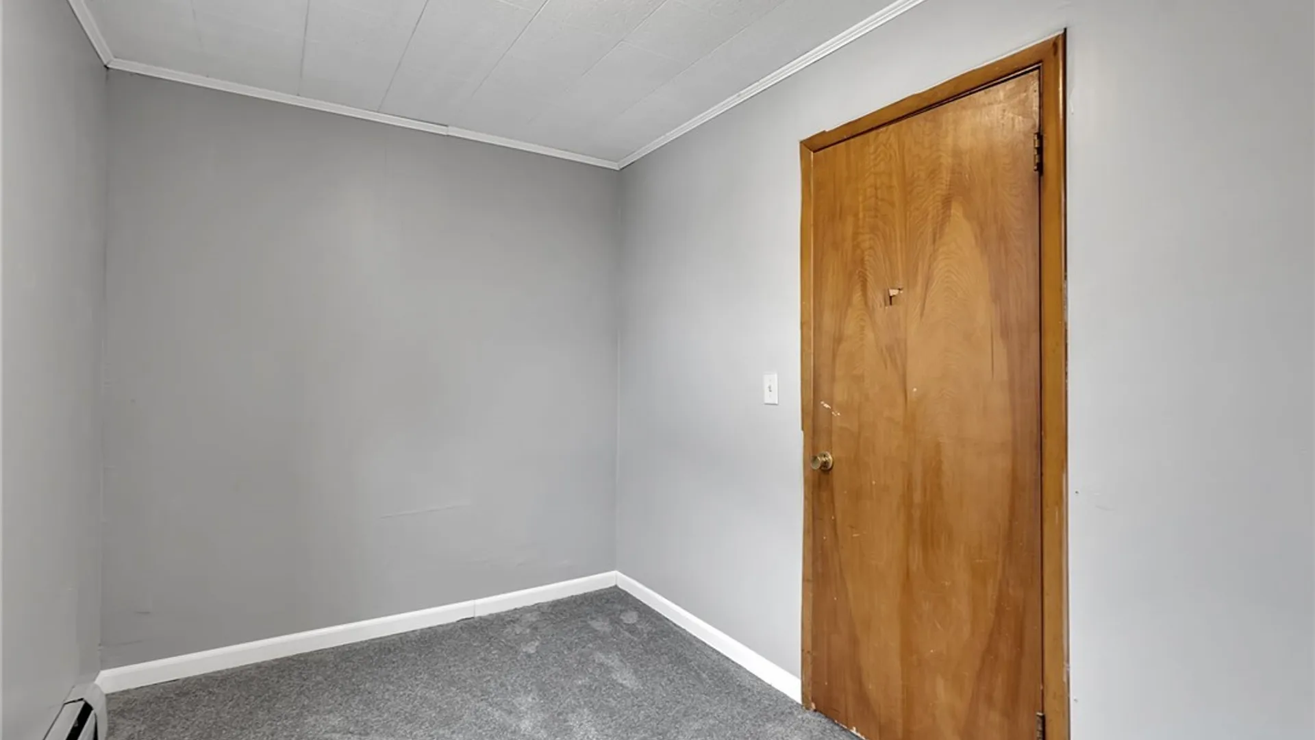 Property at 629 Broadway Street, Buffalo, NY 14212 11