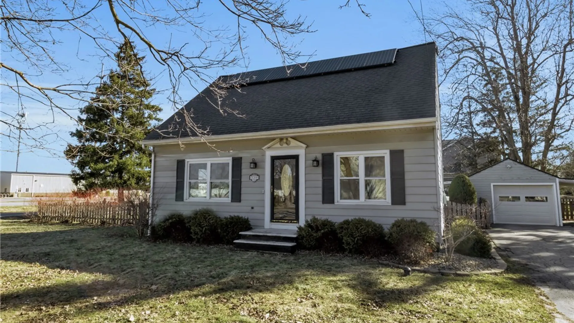 Property at 6135 Goodrich Rd, Clarence, NY 14032 5