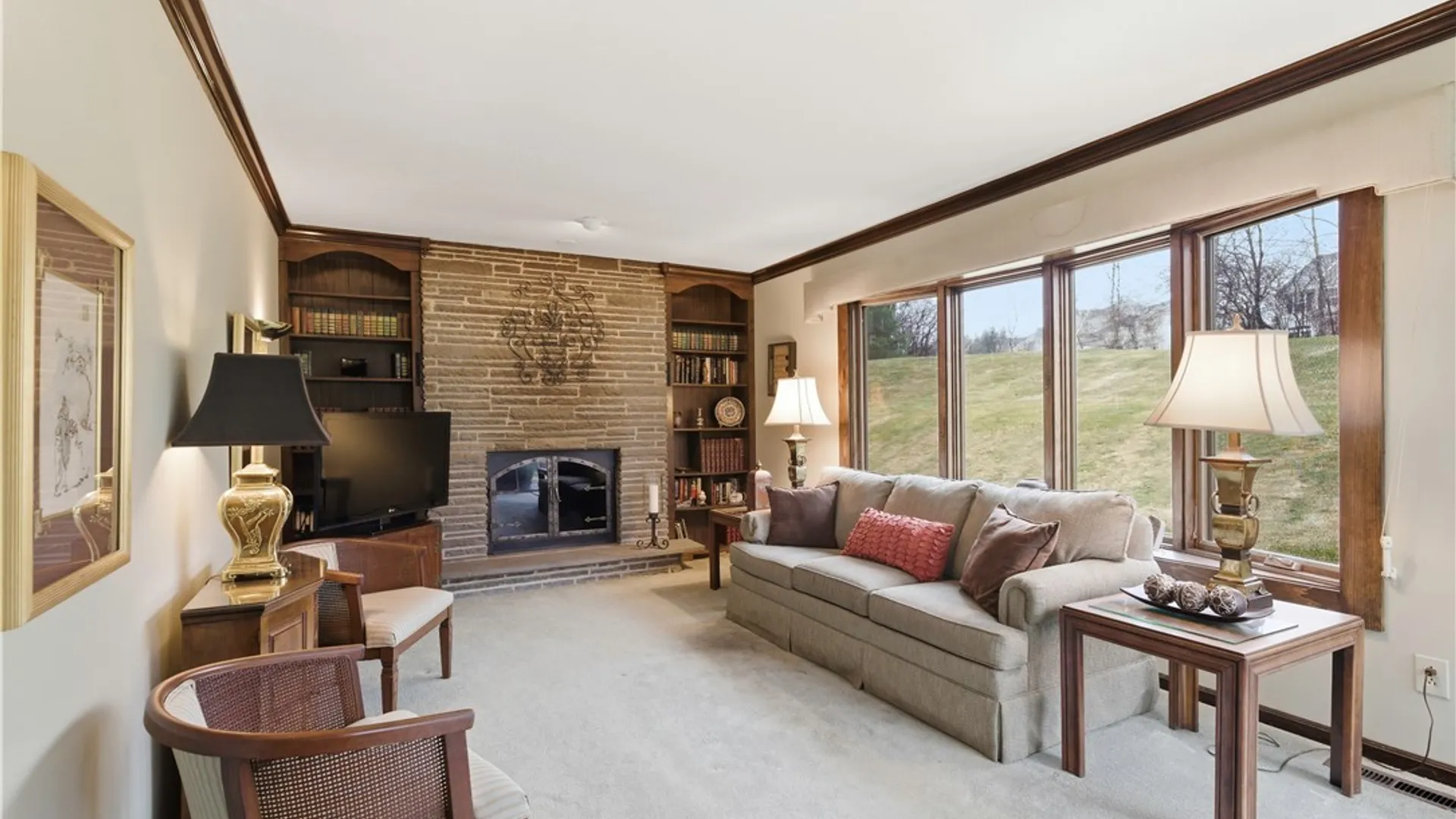 Property at 112 Southwest Way, Camillus, NY 13031 15