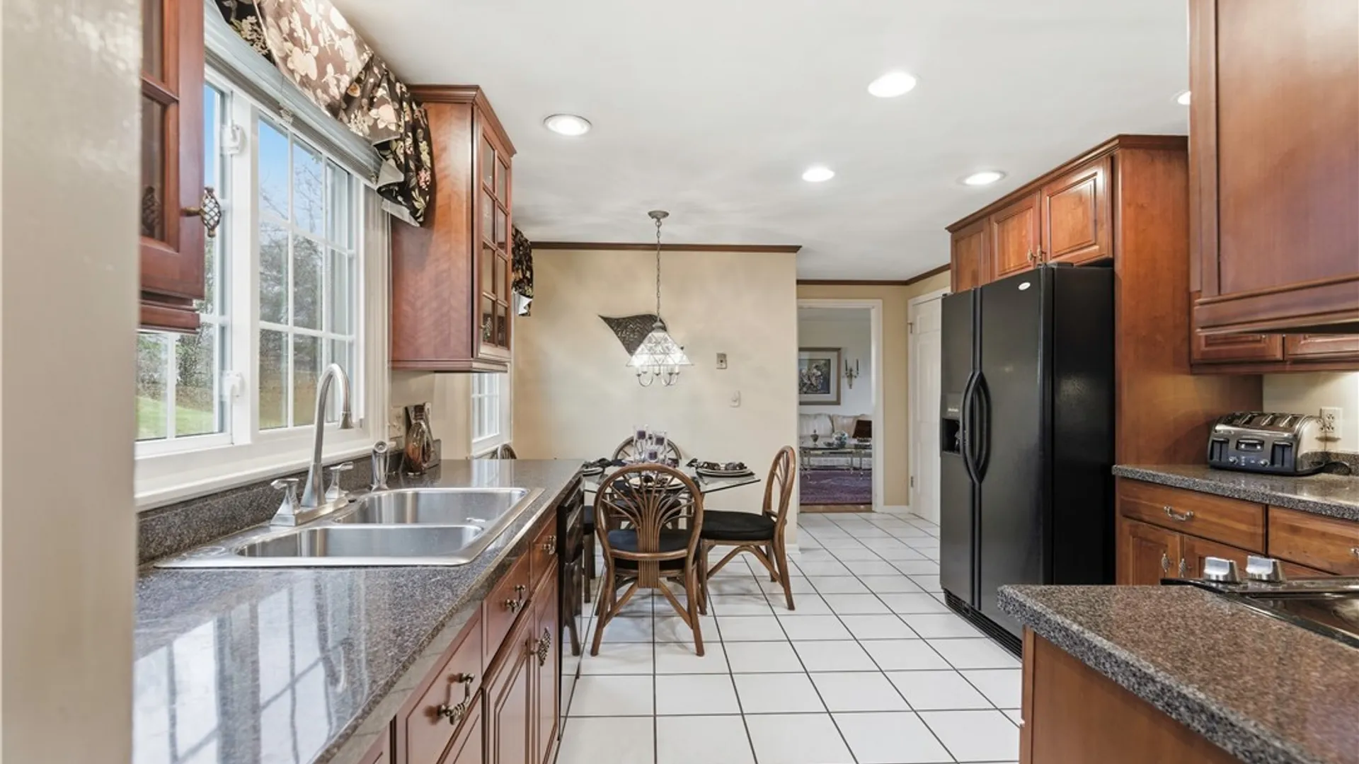 Property at 112 Southwest Way, Camillus, NY 13031 6