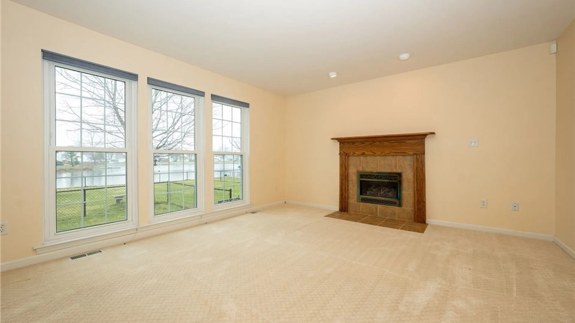 Property at 7243 Wilrose Court, Wheatfield, NY 14120 17