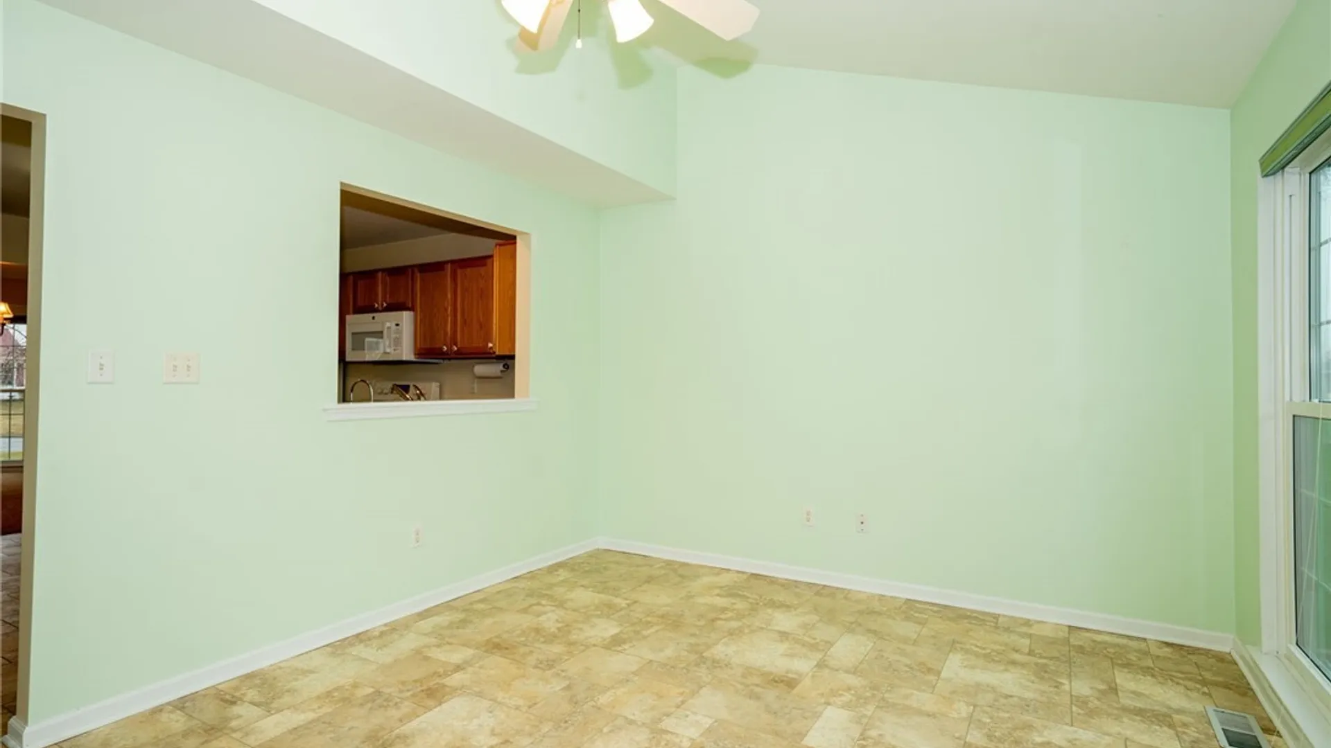 Property at 7243 Wilrose Court, Wheatfield, NY 14120 22