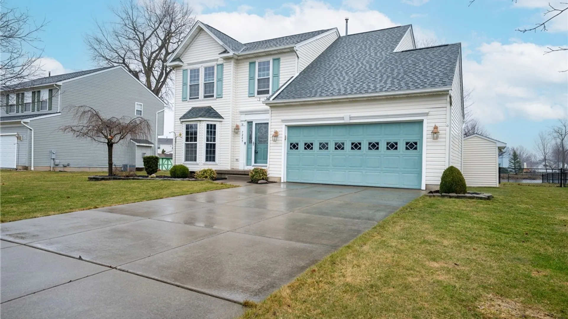 Property at 7243 Wilrose Court, Wheatfield, NY 14120 3