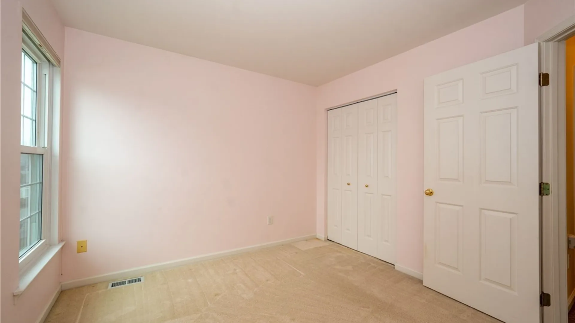 Property at 7243 Wilrose Court, Wheatfield, NY 14120 34