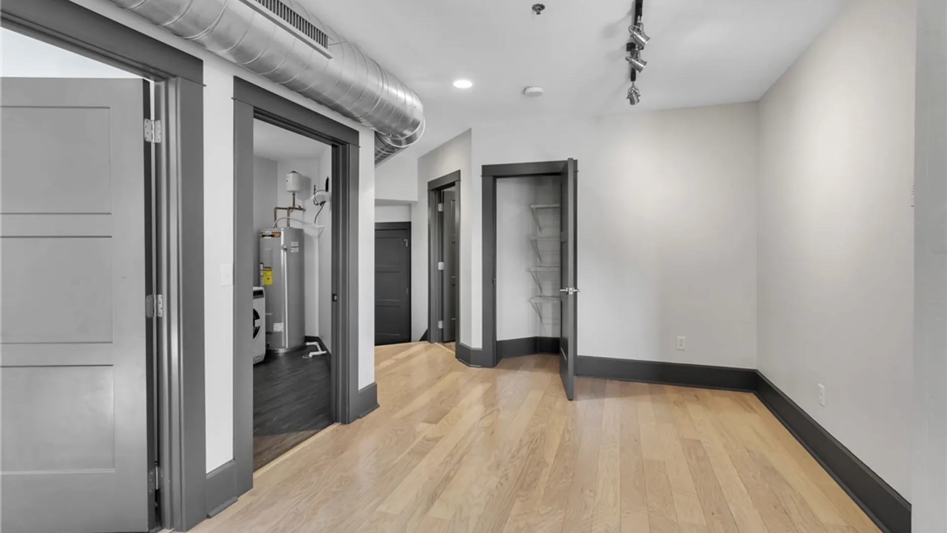 Property at 210 Ellicott Street, Buffalo, NY 14203 22