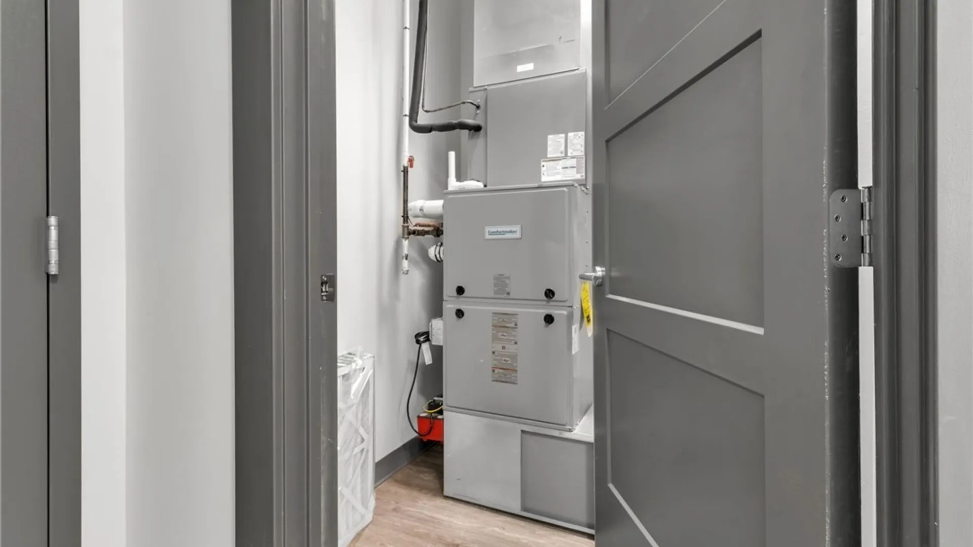 Property at 210 Ellicott Street, Buffalo, NY 14203 45