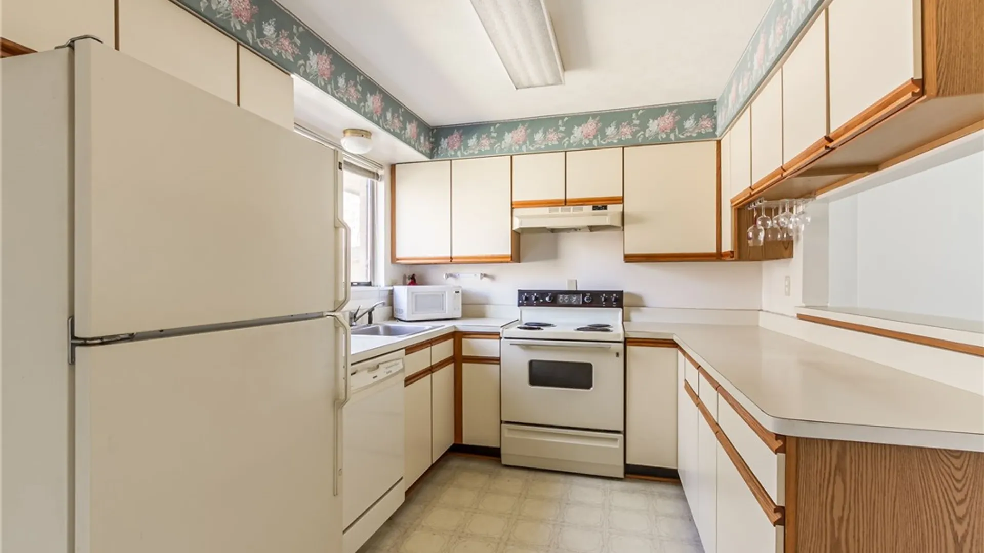 Property at 148 Penn Lane, Penfield, NY 14625 10