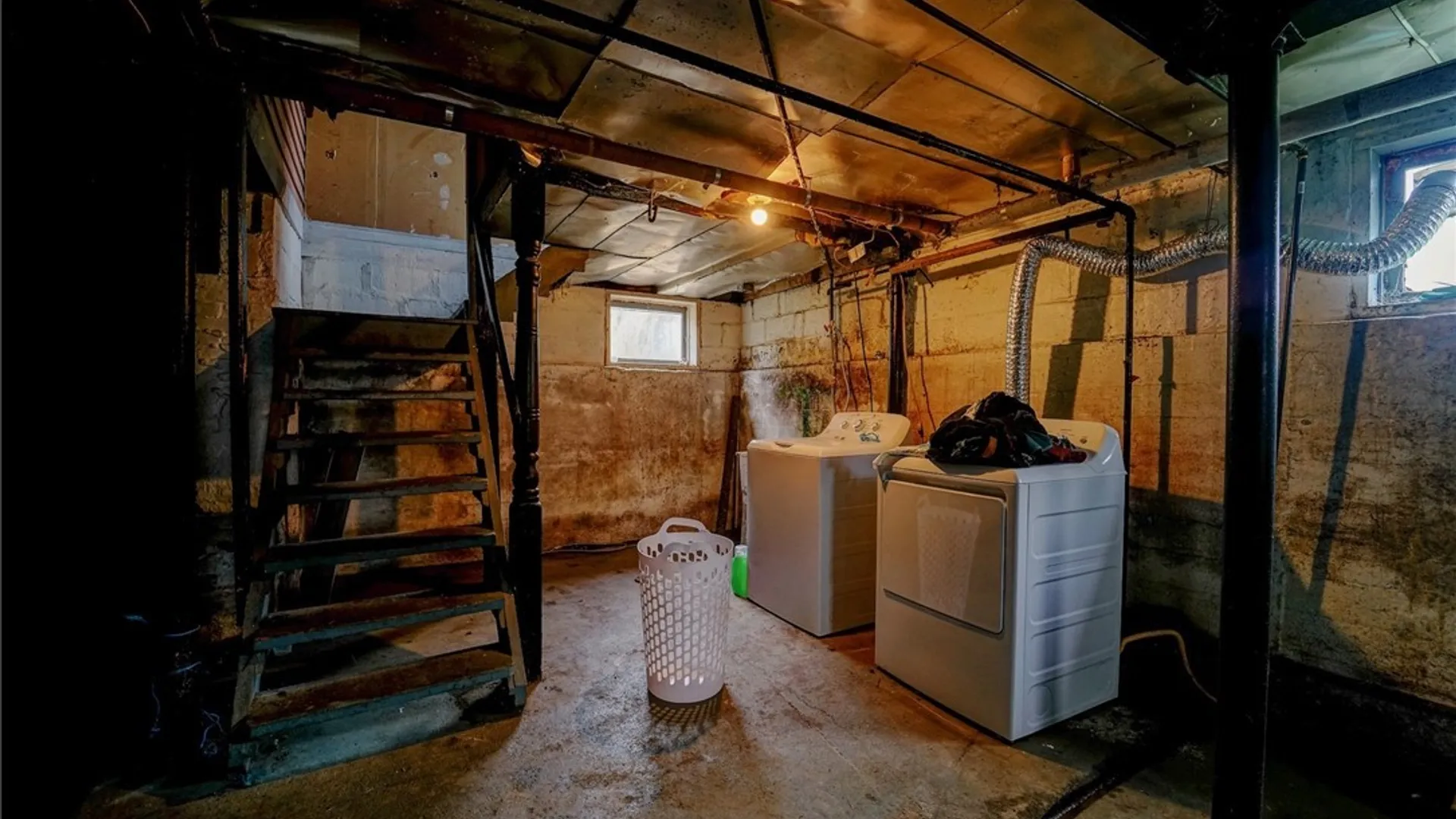 Property at 10 Pine Street, Dunkirk, NY 14048 6