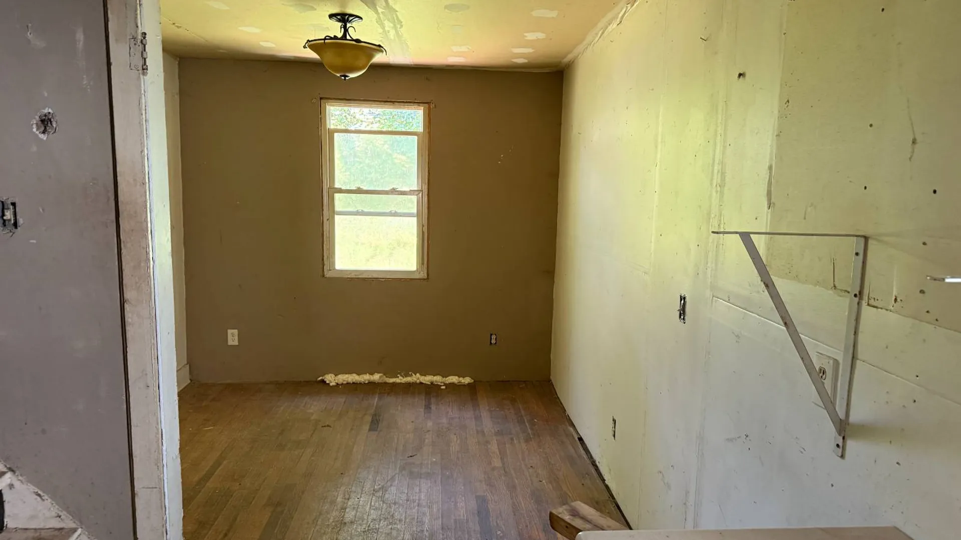 Property at 102 May Ave, Syracuse, NY 13207 17