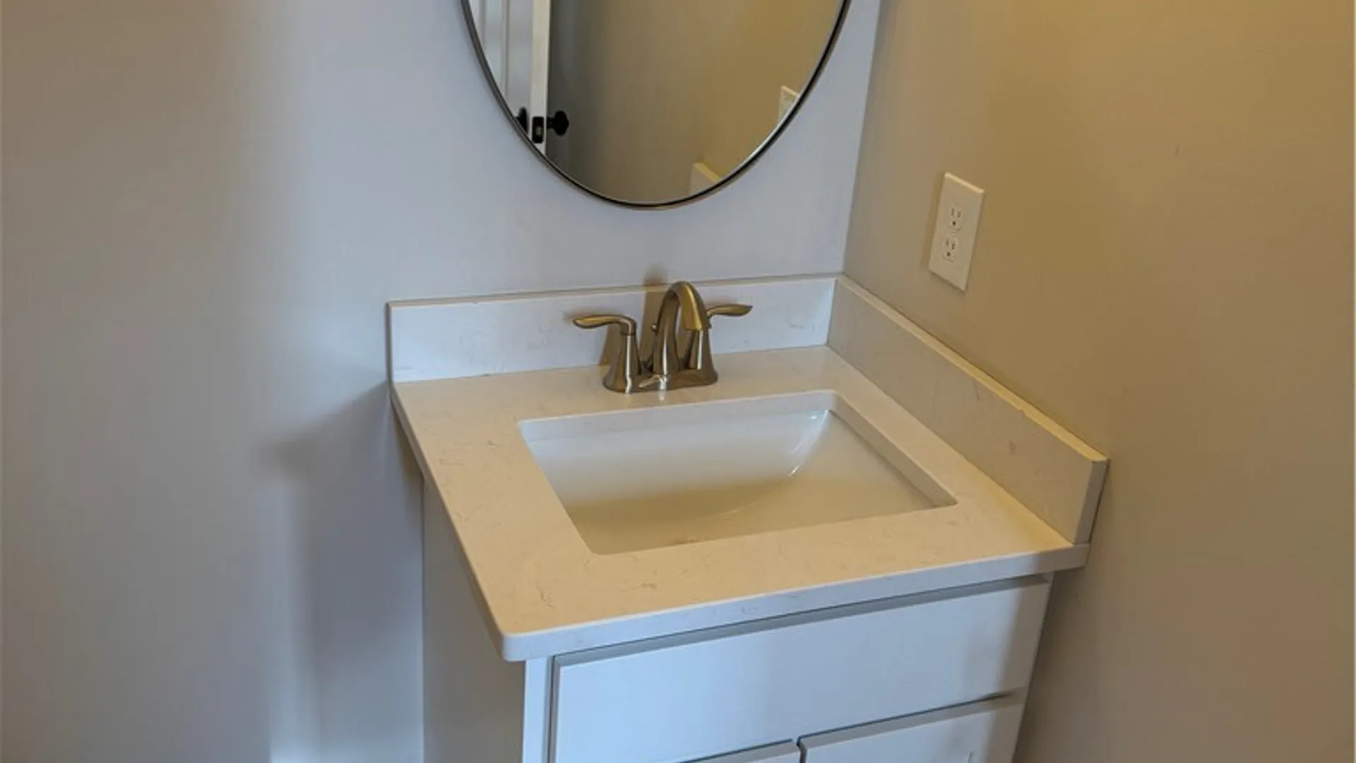 Property at 8539 Angus Path, Cicero, NY 13039 26